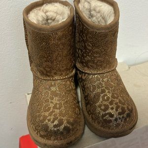 Leopard print brown and gold Ugg boots